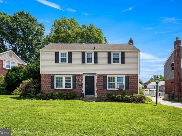 203 Pine Ridge Rd, Havertown, PA 19083