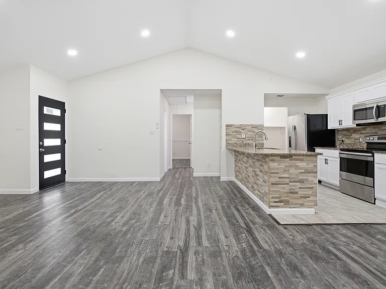 3728 Flintwood Trl — Photo 5