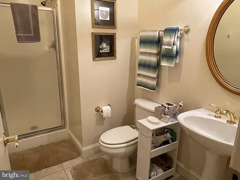 6915 Bonheim Ct — Photo 35