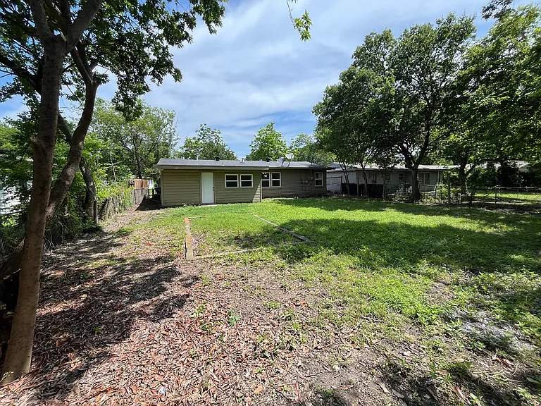 2314 Blyth Dr — Photo 25