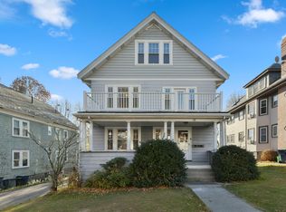 48 Manthorne Rd FLOOR 2, West Roxbury, MA 02132