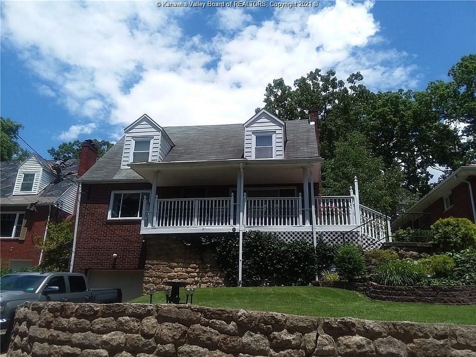 1st image of 9 Forest Dr