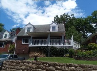 9 Forest Dr, Charleston, WV 25302