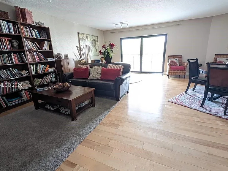 900 River Reach Dr #404 — Photo 22
