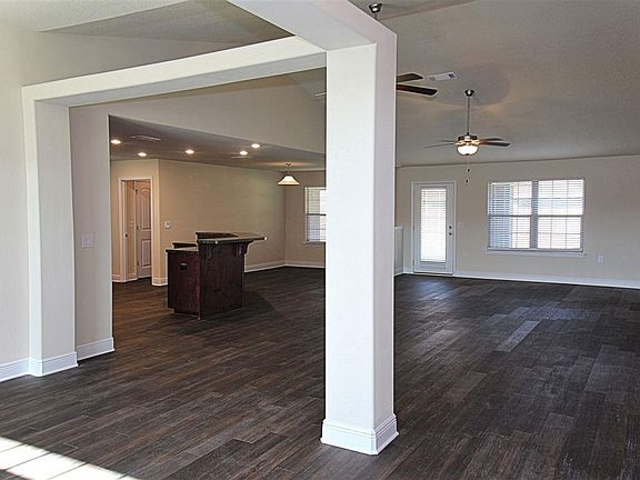 4th image of 4420 Irish Bend Ln