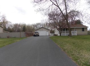 8780 Griggs Ave, Lexington, MN 55014