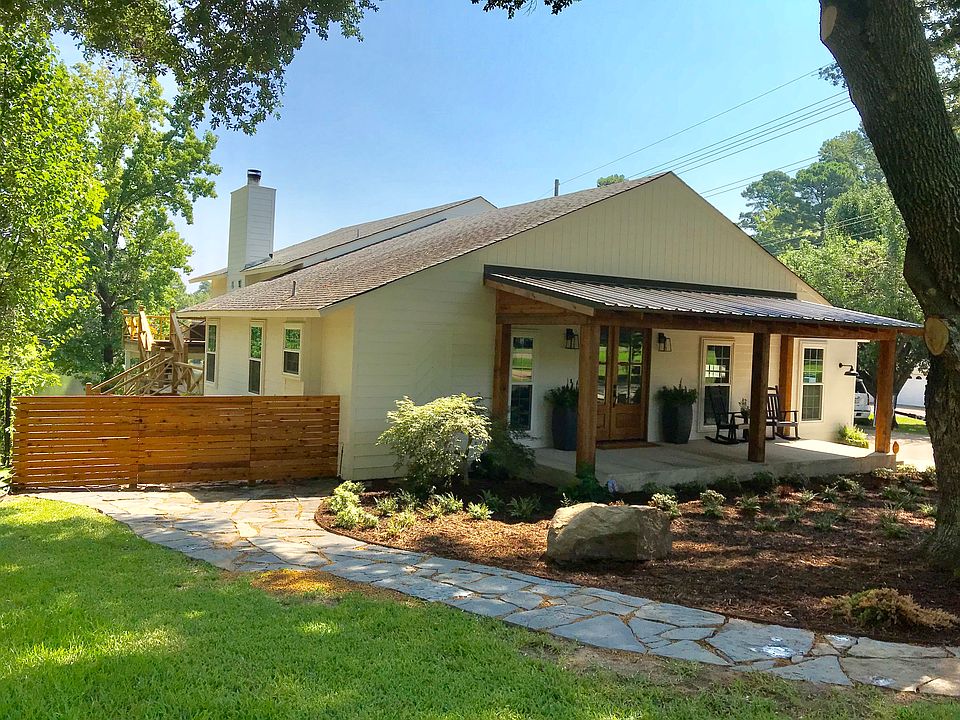 1st image of 7 Oakridge Cir