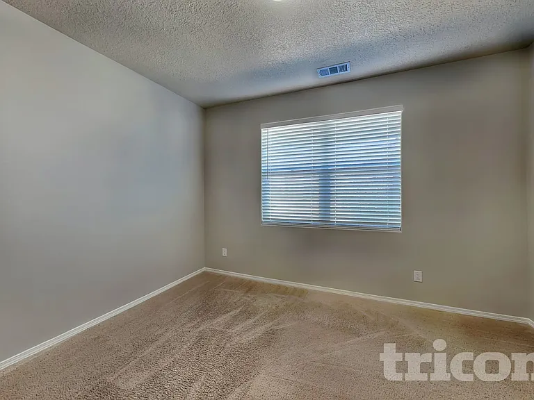 2081 Camino Rincon SW — Photo 11