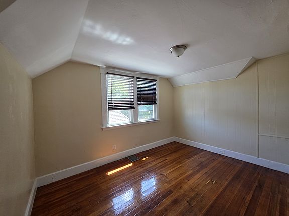 5th image of 116 Sheffield Ave #C