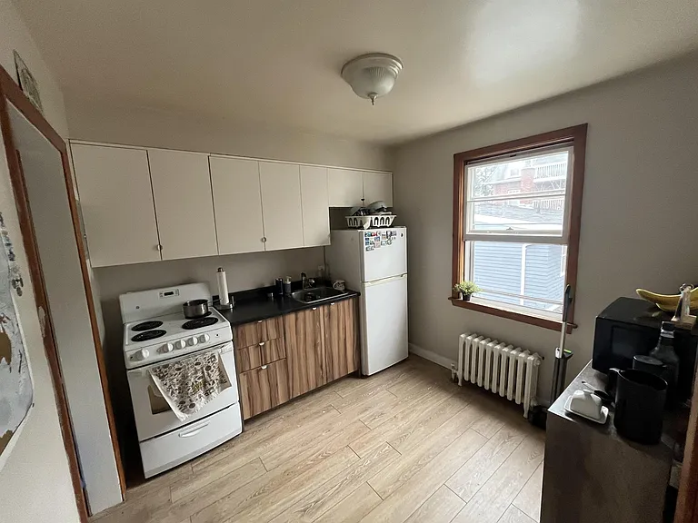 1066 Tower Rd — Photo 16