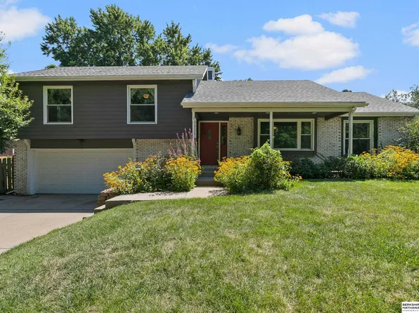 7821 Lake St, Lincoln, NE 68506