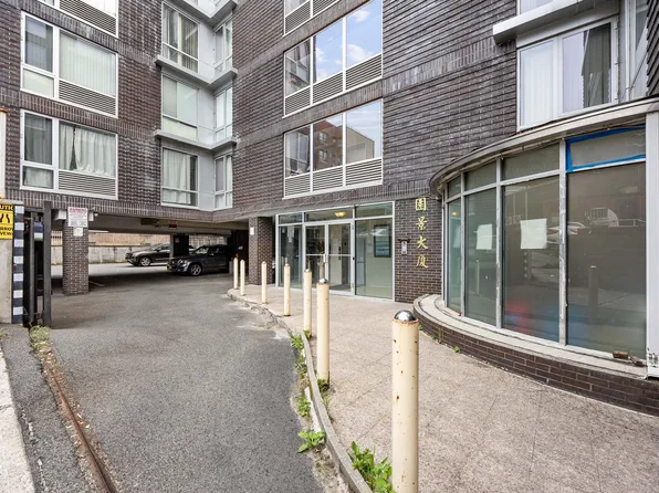 139-30 34th Avenue image 18 of 20