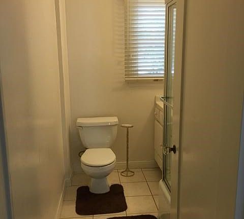 5th image of 439 W Kenoak Dr