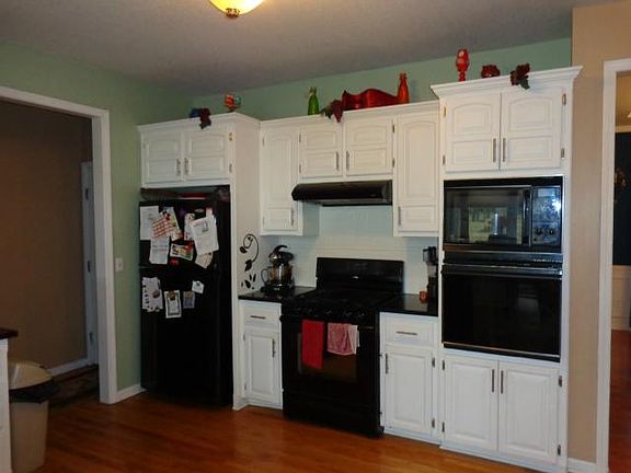 3rd image of 7714 NW Revere Dr