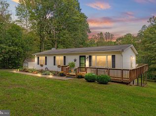 1056 Meander Run Rd, Locust Dale, VA 22948