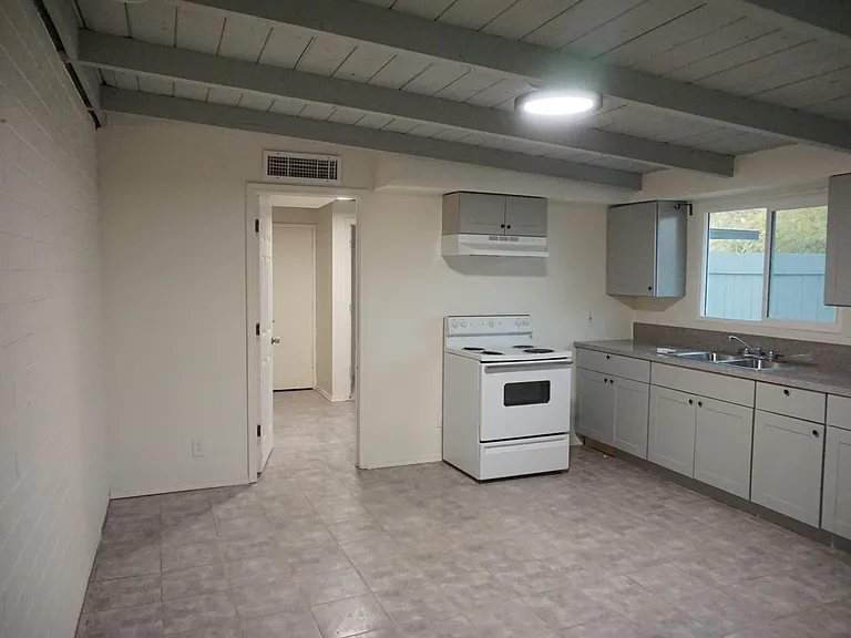 3425 N 2nd Ave #1 — Photo 8