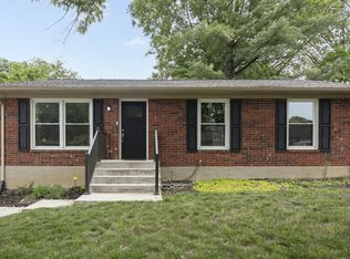 3208 Mirror Lake Dr, Lexington, KY 40515