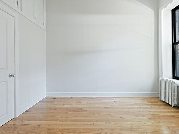 5th image of 192 Sackett St APT 1R
