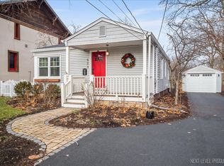 523 Eklund Ave, Geneva, IL 60134