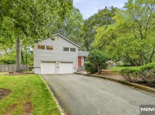 46 Standish Road, Hillsdale, NJ 07642