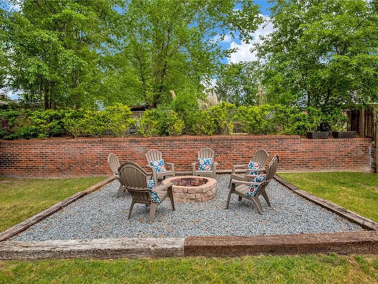 6478 Gaddis Dr — Photo 35
