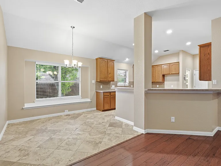 3011 Clear Springs Dr — Photo 9