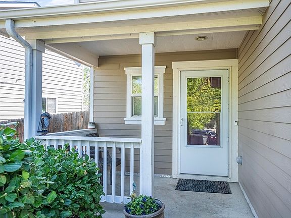 2nd image of 10586 Durango Pl