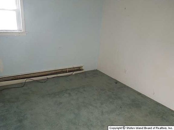 3rd image of 20 Kissam Ave