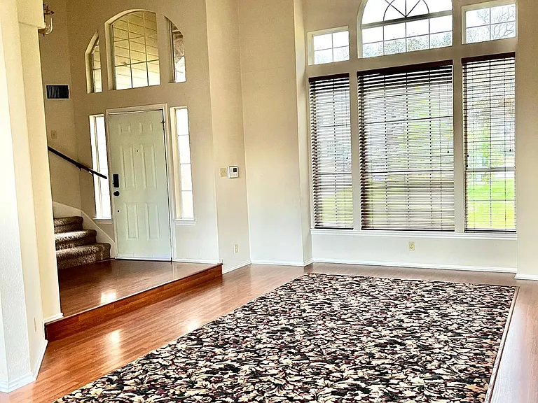2904 Wren Cir — Photo 4