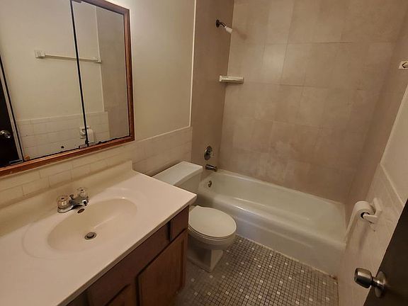 5th image of 10500 W Fond Du Lac Ave #11