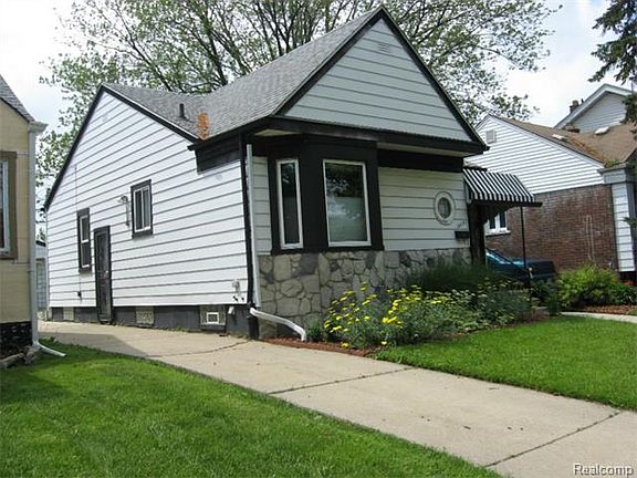 3rd image of 18915 Hull St