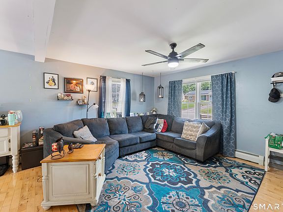 4th image of 67 Katherine Avenue