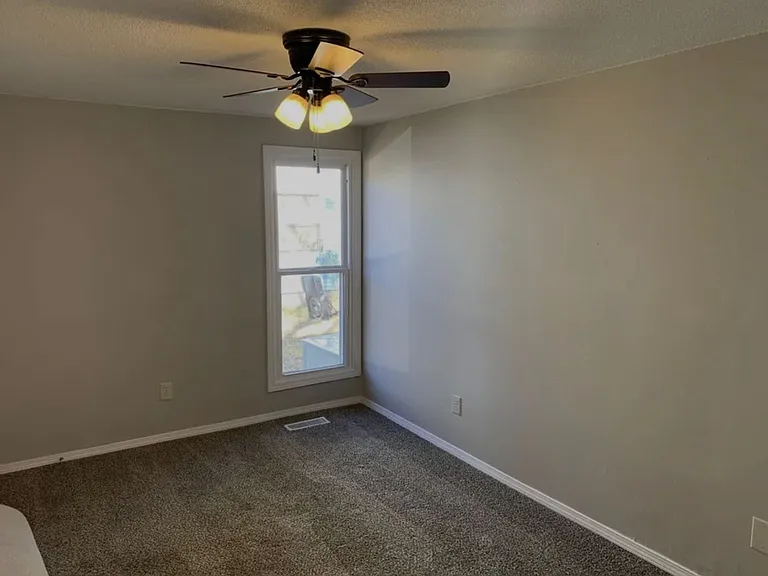 2046 N Campbell Ave — Photo 9