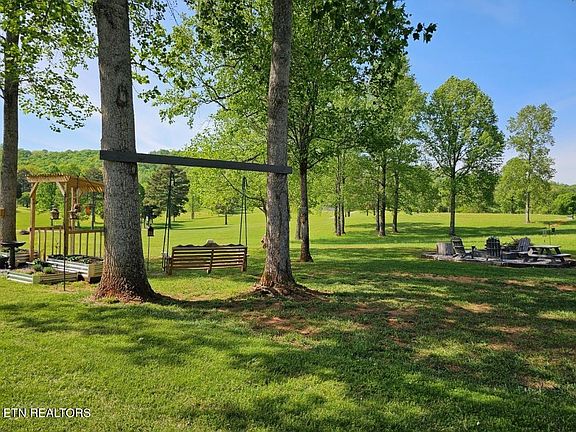 4th image of 252 Brunner Rd
