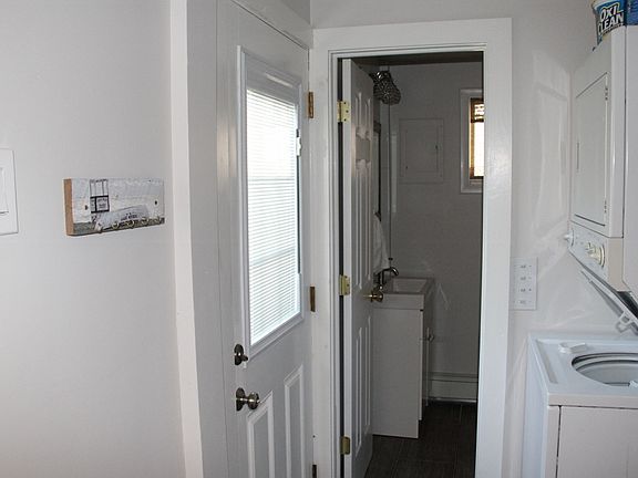 5th image of 810 6th St