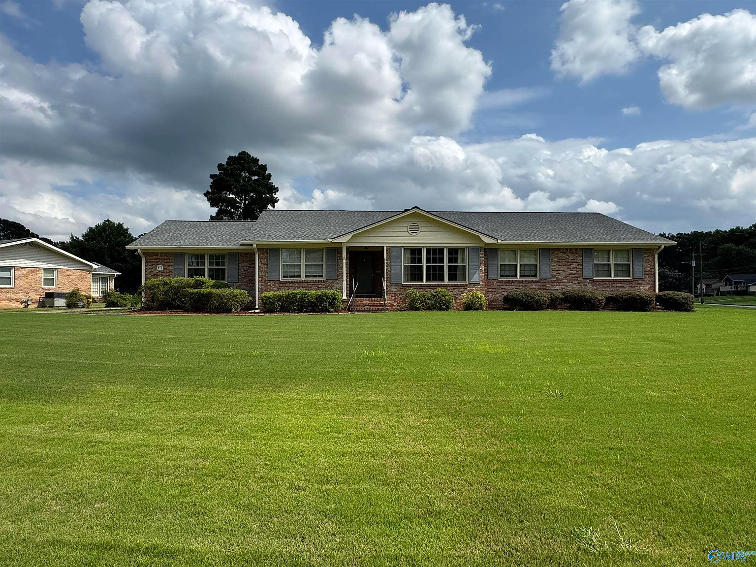 4 bed, 3.0 bath, 2168 sqft, $2,595 — Photo 4