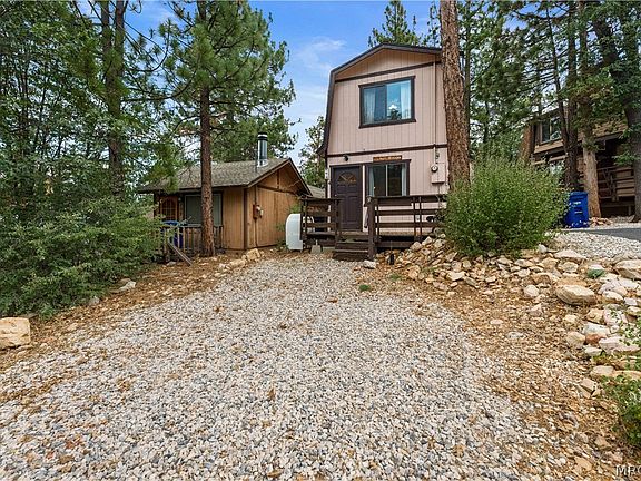 3rd image of 759 Spruce Ln