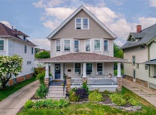 1194 Andrews Ave, Lakewood, OH 44107
