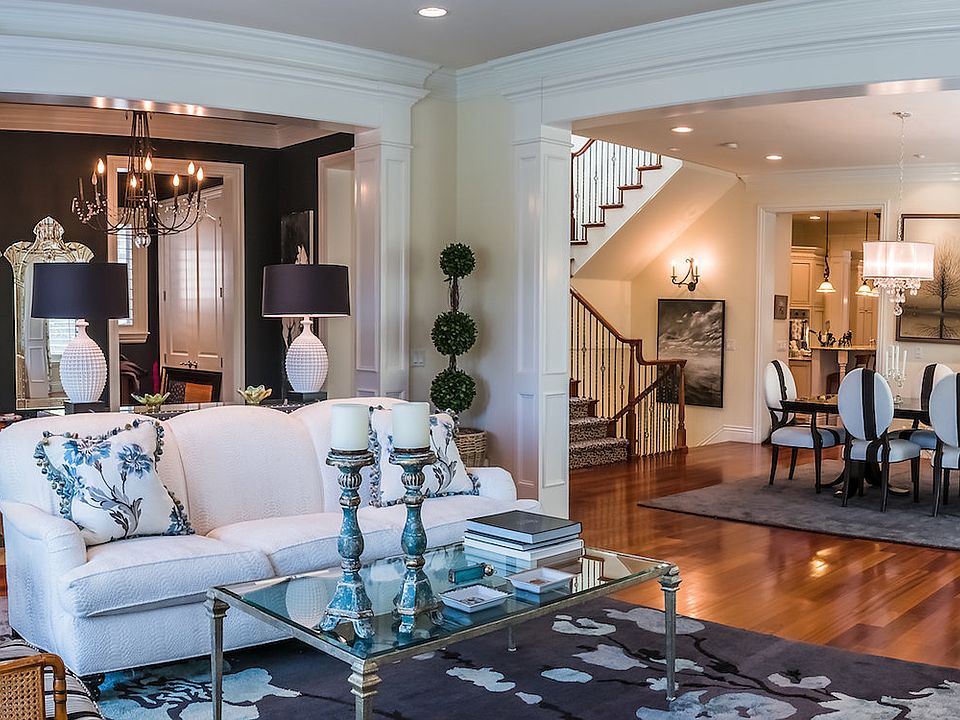 1st image of 510 Monroe St