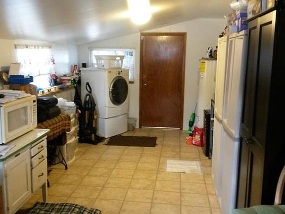 5th image of 2324 Nansen Ave
