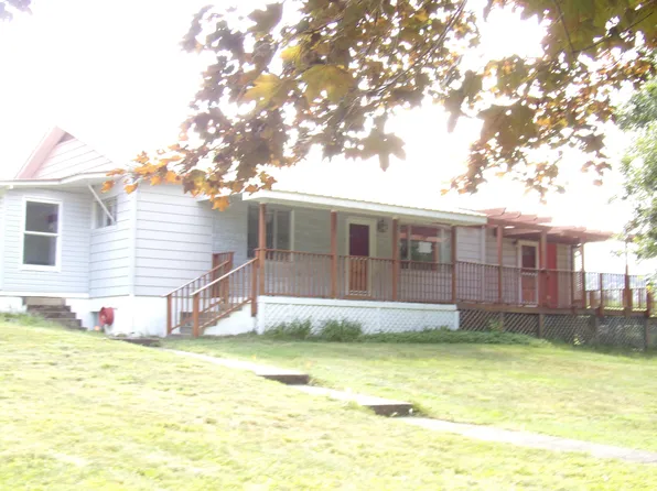 1445 Hominy Falls Rd, Quinwood, WV 25981