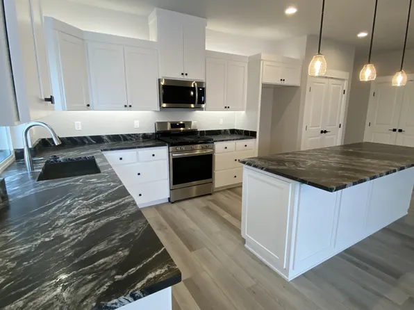 3769 Durst St, Medford, OR 97504