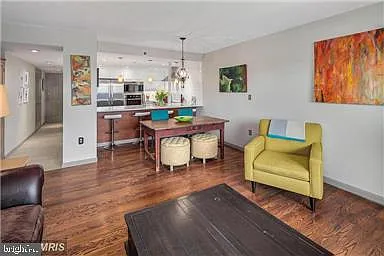 545 E Braddock Rd #101 — Photo 3