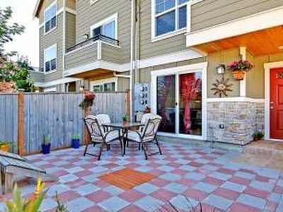 6531 42nd Ave SW, Seattle, WA, 98136