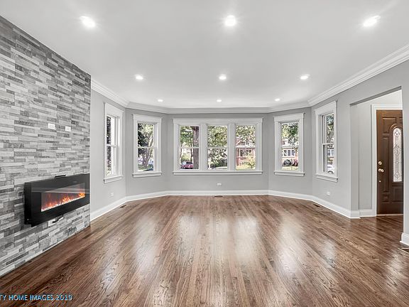 3rd image of 7867 W Sunset Dr