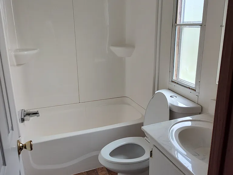 1187 Tilley Rd — Photo 11