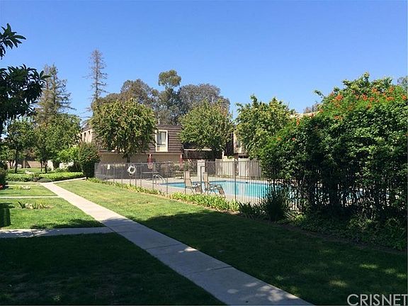 4th image of 15031 Chatsworth St APT 28