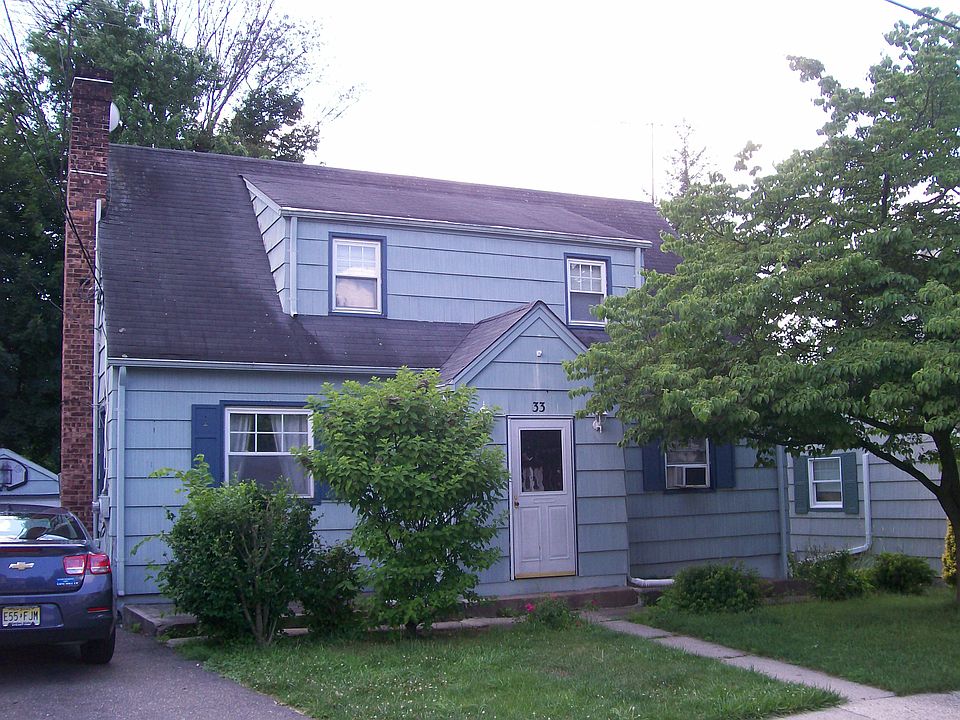 1st image of 33 Center St