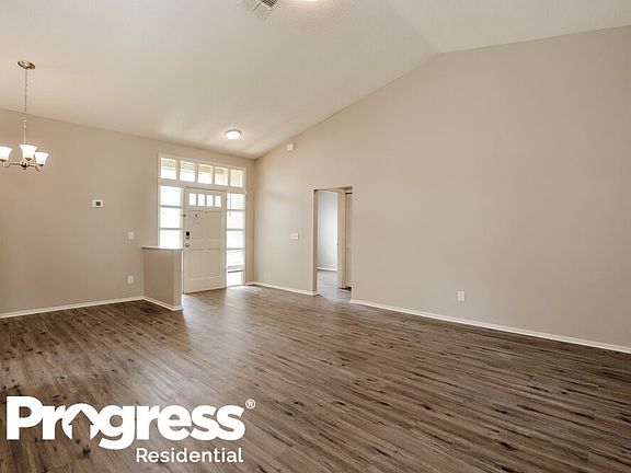 5th image of 862 E Charing Cross Cir