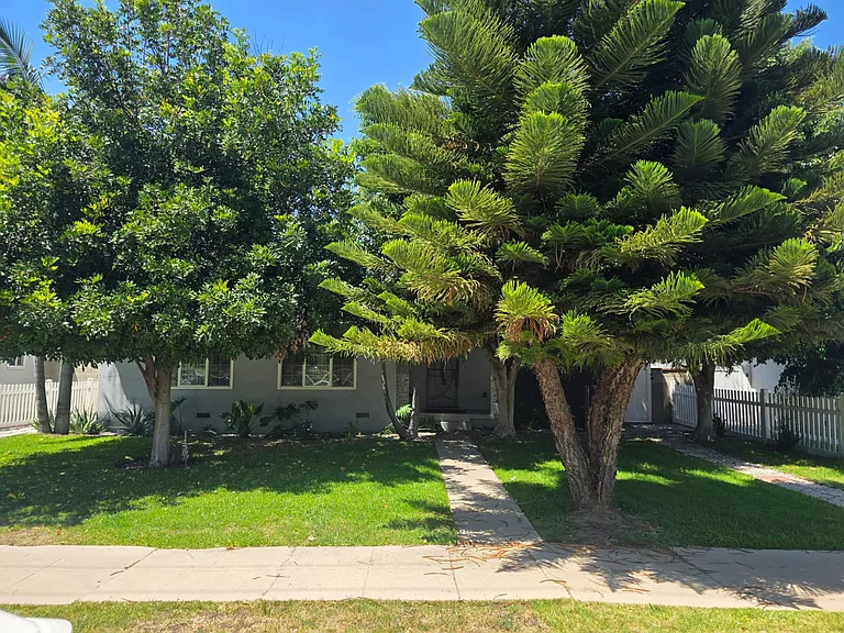 15955 Lassen St — Photo 2